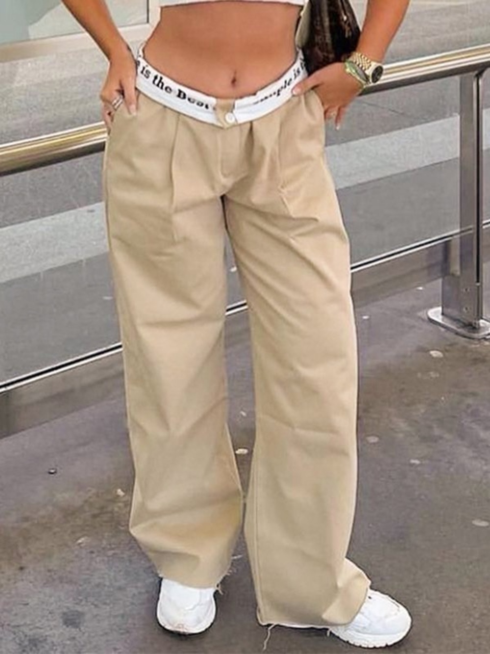 Source Unknown Women Tan Pants